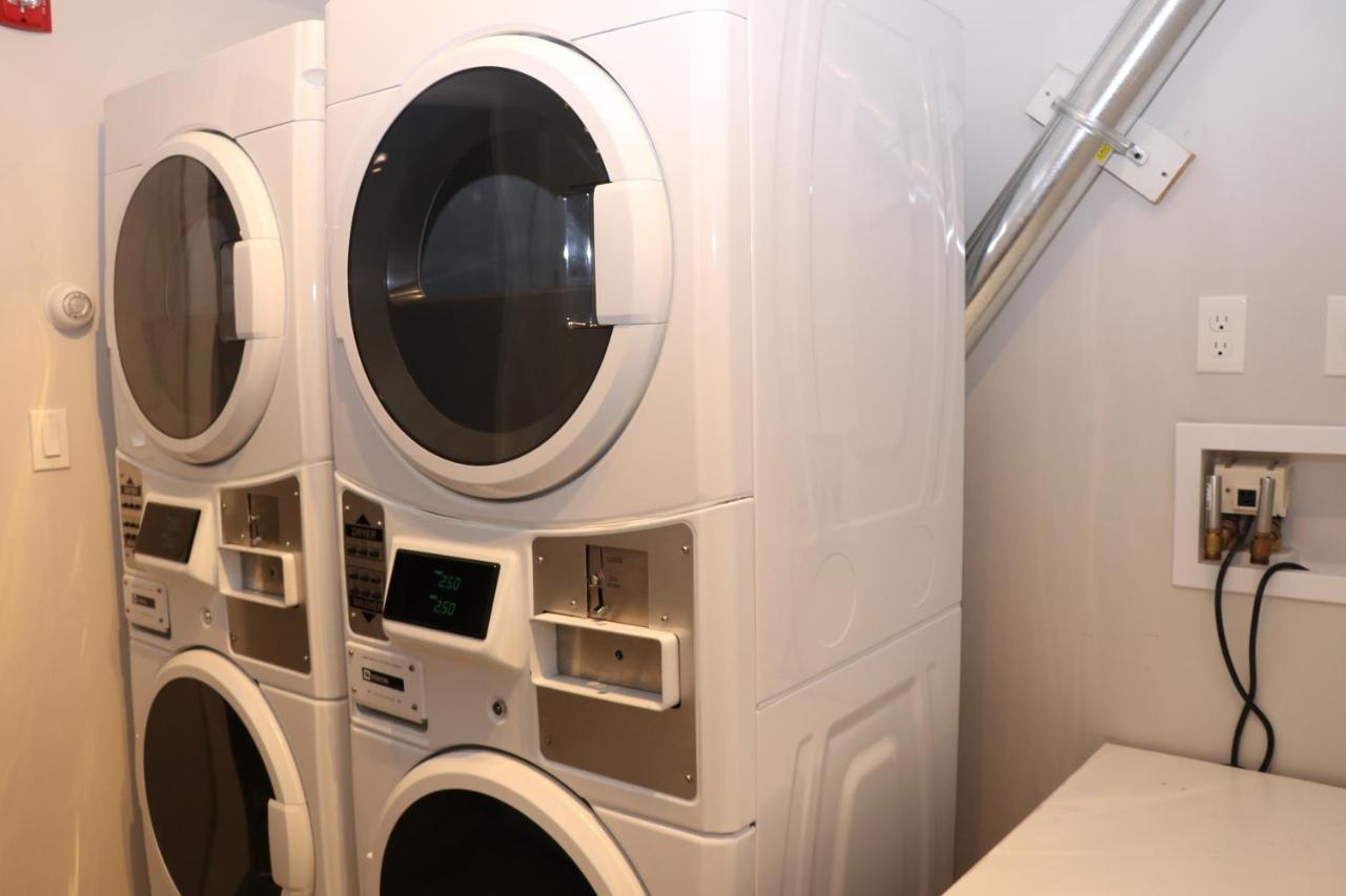 A Stylish Stay W/ A Queen Bed, Heated Floors.. #37 Μπρούκλαϊν Εξωτερικό φωτογραφία